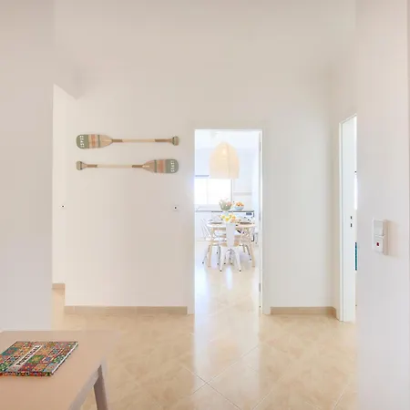 Vieira House - Spacious 3 Bedroom With Sea View