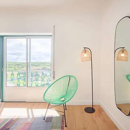 Vieira House - Spacious 3 Bedroom With Sea View *