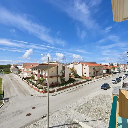 Vieira House - Spacious 3 Bedroom With Sea View Apartment